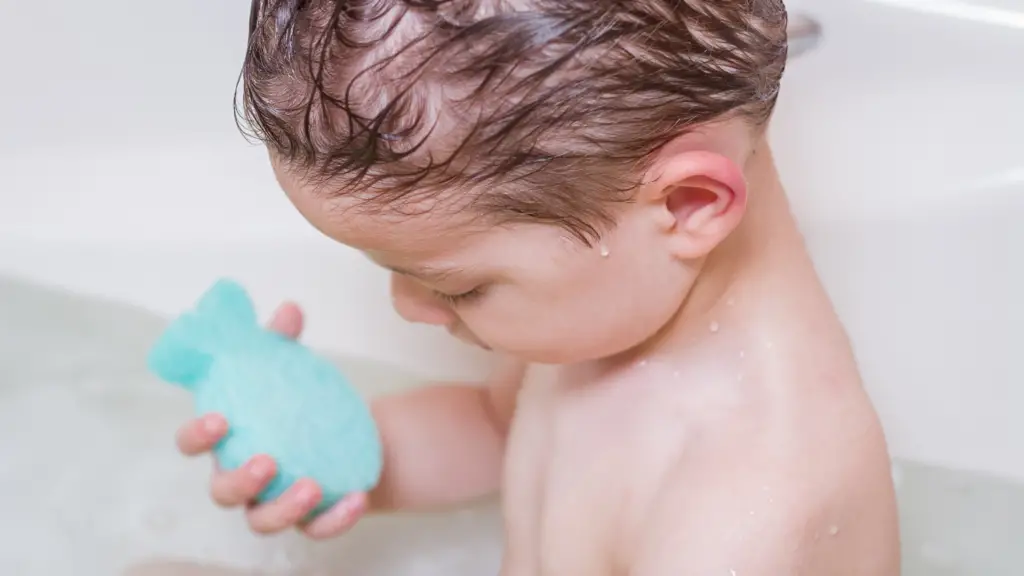 How To Bathe Your Autistic Child Easily 🛁 [13 Tips]