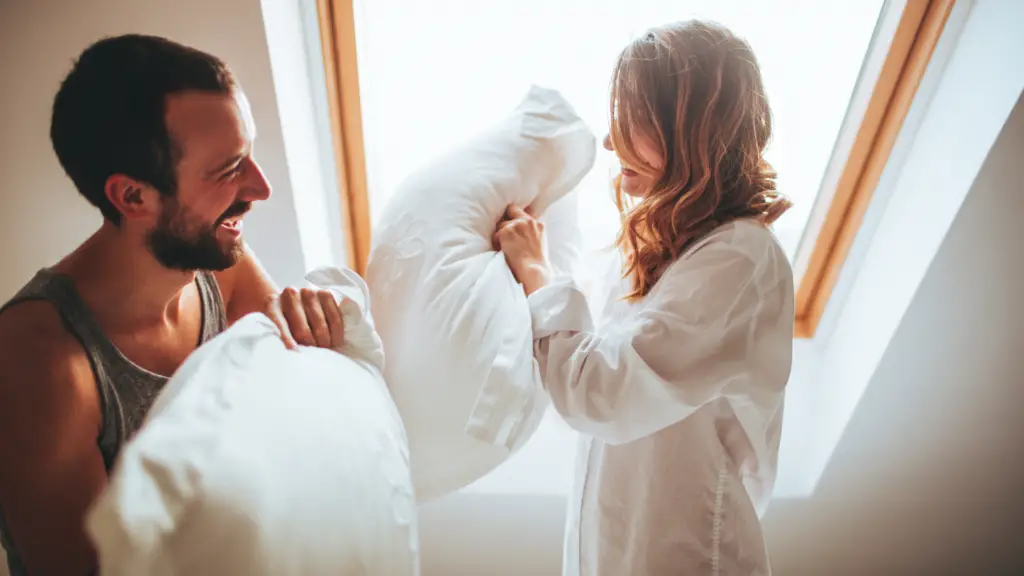 Are Expensive Pillows Worth It? 🛏️ How To Decide Safe Sleep Systems