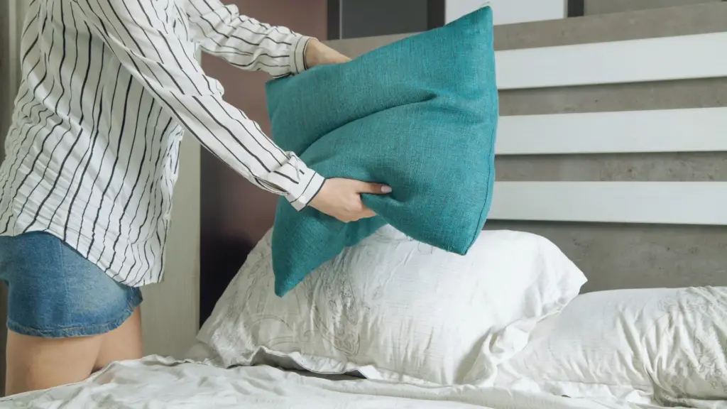 What Is A Pillow Insert? 🛏️ What You Need To Know Safe Sleep Systems